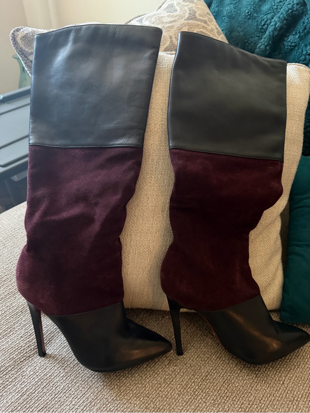 SCHUTZ Black leather and Burgundy Suede Colorblock Stiletto Boots